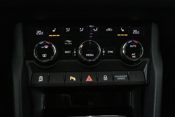 Škoda Kodiaq 1.5 TSI Business Edition 7p. (TREKHAAK, NAVI, CAMERA, PDC, STOELVERWARMING, 1e EIGENAAR, CARPLAY, GOED ONDERHOUDEN)