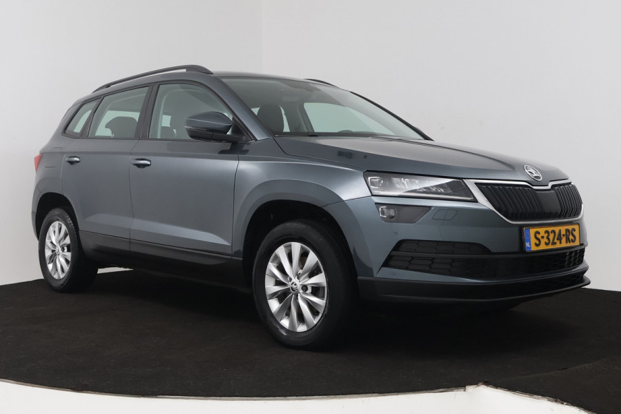 Škoda Karoq 1.0 TSI Clever Edition (NAVIGATIE, STOELVERWARMING, PARKEERSENSOREN, CARPLAY)