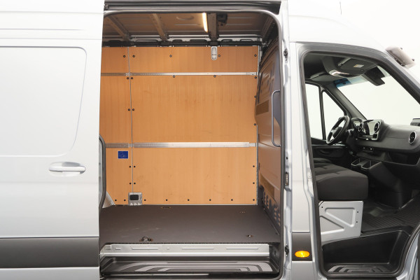 Mercedes-Benz Sprinter 317 L2H2 3-Zits, LED, Dodehoeksensor, Camera, Side-Steps, PDC