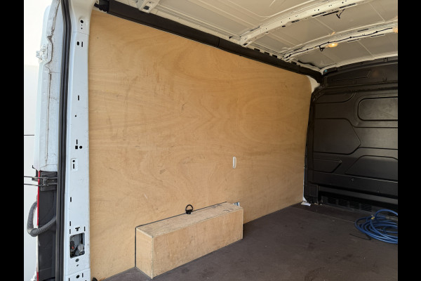 Ford E-Transit 390 75kWh 184PK 390 Elektrisch 75kWh 334km WLTP BEV Snelladen L2H2 Climate Control Tachograaf Carplay 360° Camera Stoelverwarming Parkeersensoren voor achter Laadkabel