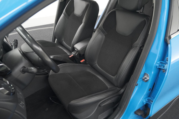 Renault Clio Estate TCe 90 Intens | Navigatie | Parkeersensoren | Half Leder | Climate Control | Dakrails