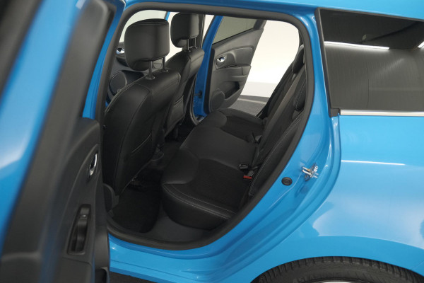 Renault Clio Estate TCe 90 Intens | Navigatie | Parkeersensoren | Half Leder | Climate Control | Dakrails