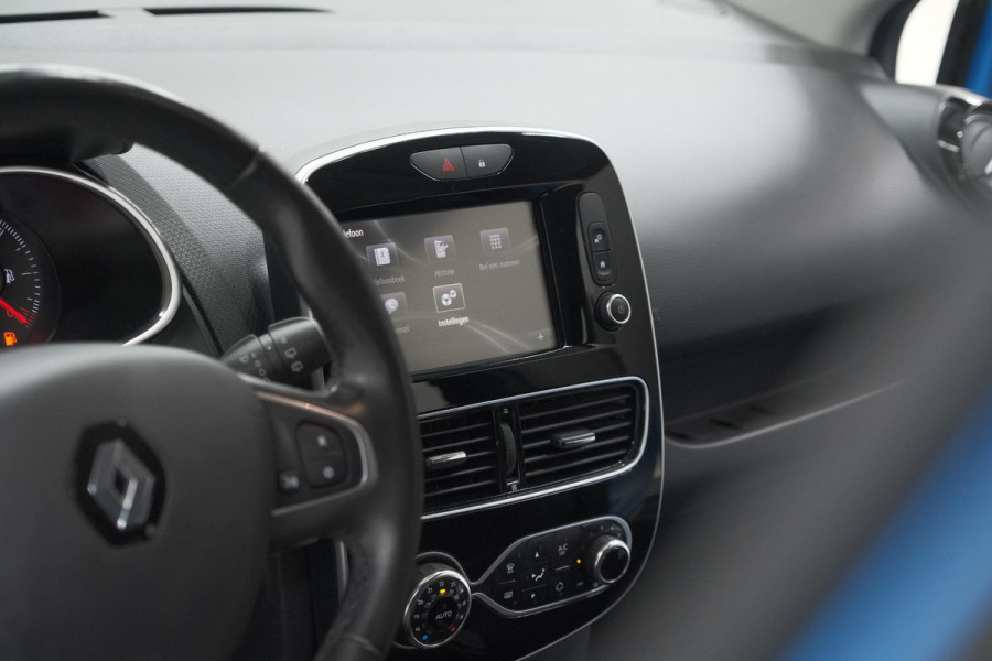 Renault Clio Estate TCe 90 Intens | Navigatie | Parkeersensoren | Half Leder | Climate Control | Dakrails