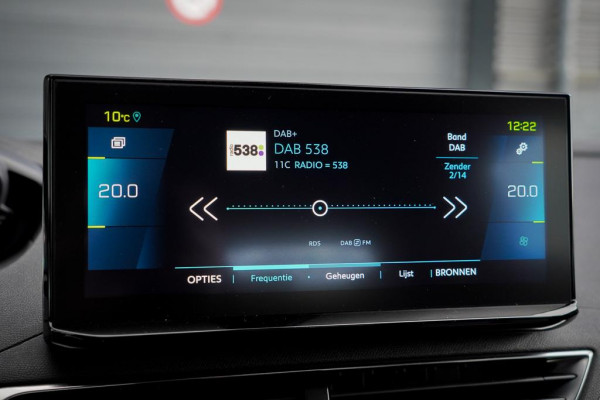 Peugeot 3008 1.6 HYbrid4 300 GT / Dode Hoek / Zwart Dak / Parelmoer Wit / Carplay