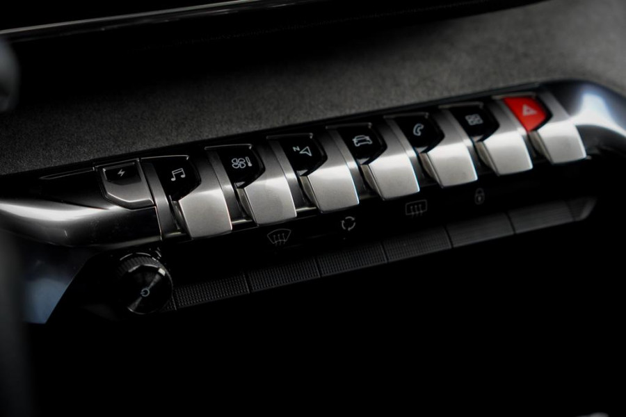 Peugeot 3008 1.6 HYbrid4 300 GT / Dode Hoek / Zwart Dak / Parelmoer Wit / Carplay