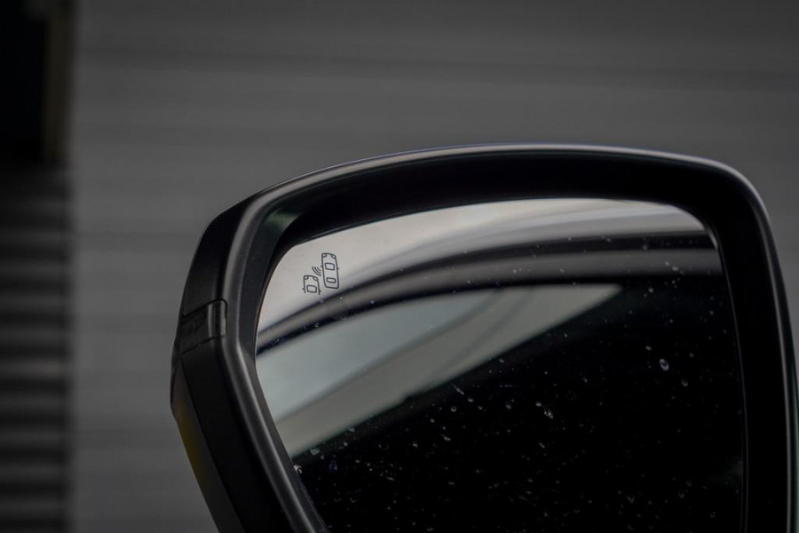 Peugeot 3008 1.6 HYbrid4 300 GT / Dode Hoek / Zwart Dak / Parelmoer Wit / Carplay