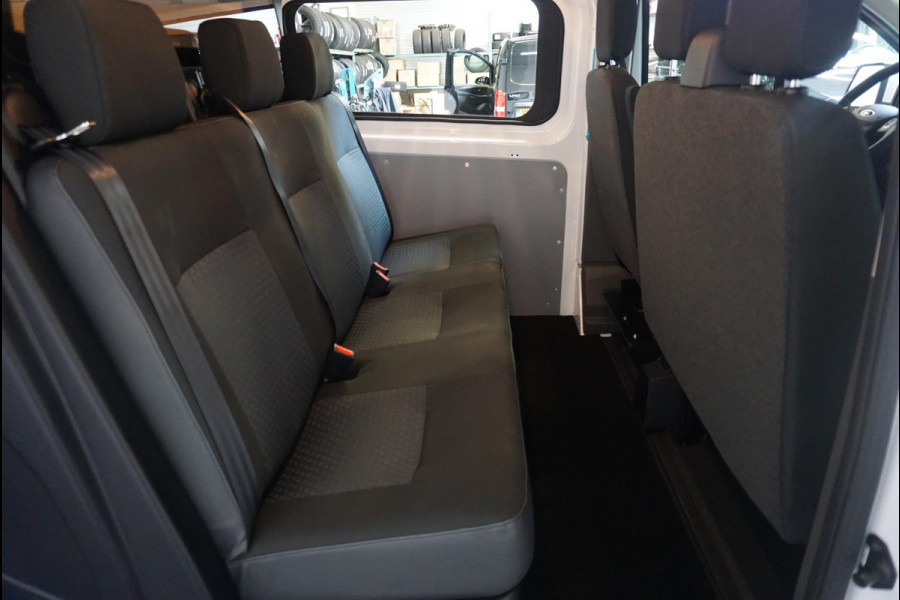 Ford Transit Custom 300 2.0 TDCI L2H1 Trend Dubbele Cabine Automaat 5p | Airco | Navigatie | Bluetooth | Trekhaak