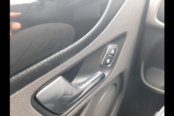 Ford Transit Custom 300 2.0 TDCI L2H1 Trend Dubbele Cabine Automaat 5p | Airco | Navigatie | Bluetooth | Trekhaak