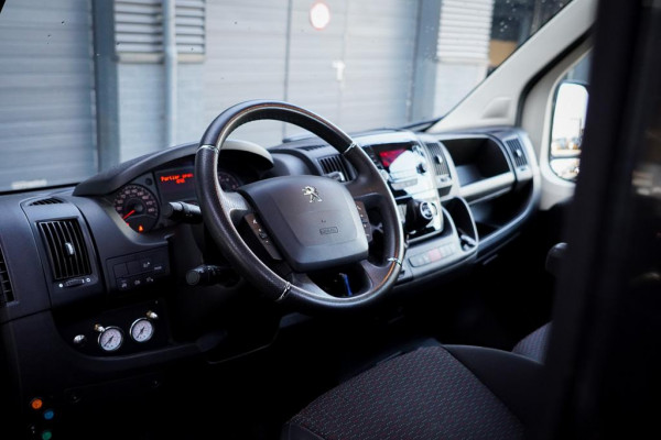 Peugeot Boxer 335 2.2 BlueHDi 165 L3H2 Pro / Oprijwagen / Autotransport / 1290 kg laadgewicht / Luchtvering / Lier / Jegger Alu Opbouw