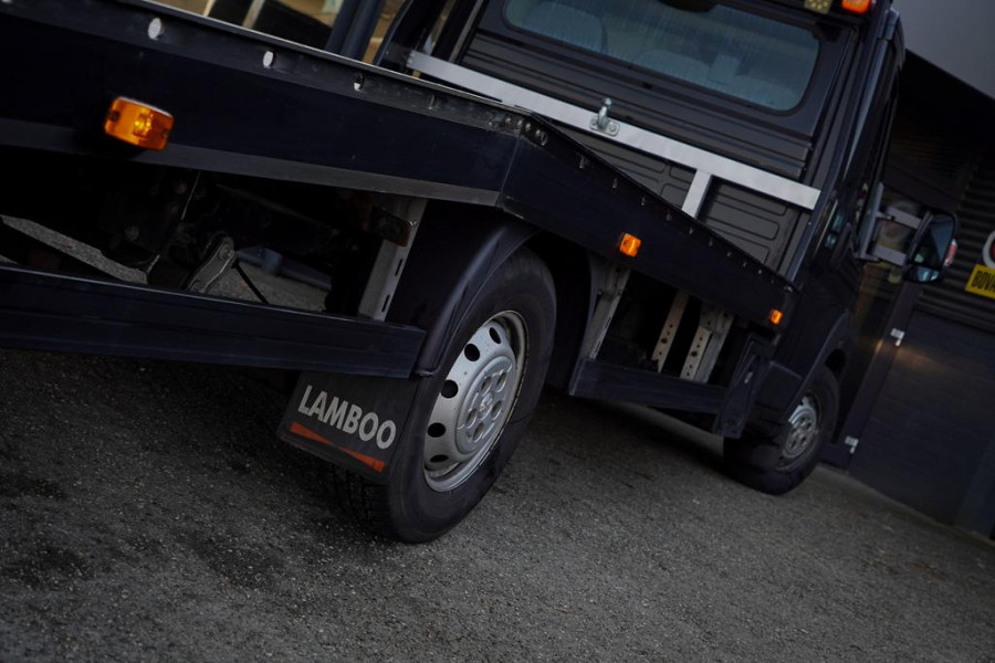 Peugeot Boxer 335 2.2 BlueHDi 165 L3H2 Pro / Oprijwagen / Autotransport / 1290 kg laadgewicht / Luchtvering / Lier / Jegger Alu Opbouw