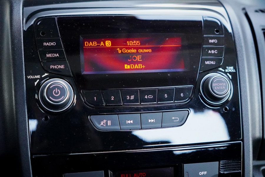 Peugeot Boxer 335 2.2 BlueHDi 165 L3H2 Pro / Oprijwagen / Autotransport / 1290 kg laadgewicht / Luchtvering / Lier / Jegger Alu Opbouw