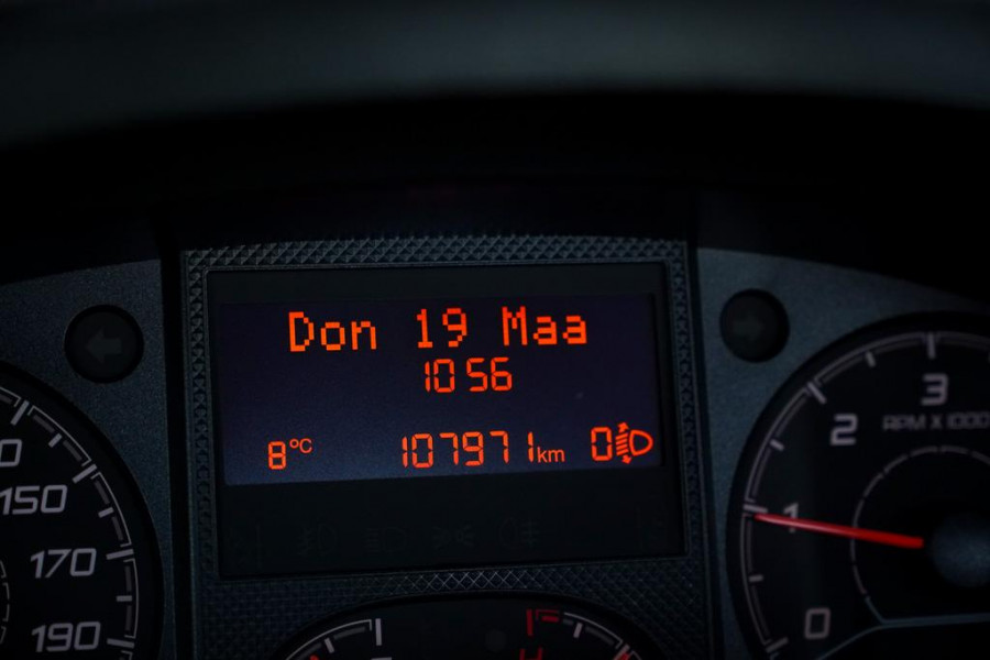 Peugeot Boxer 335 2.2 BlueHDi 165 L3H2 Pro / Oprijwagen / Autotransport / 1290 kg laadgewicht / Luchtvering / Lier / Jegger Alu Opbouw