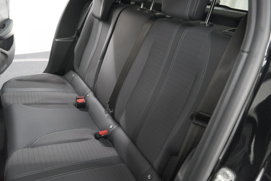 Peugeot e-208 EV Allure 50 kWh | Parkeersensoren | Apple Carplay | Climate Control | 3-fasen