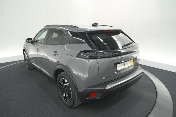 Peugeot e-2008 EV Allure 54 kWh | 3 Fase Laadfunctie | Camera | Navigatie | Apple Carplay