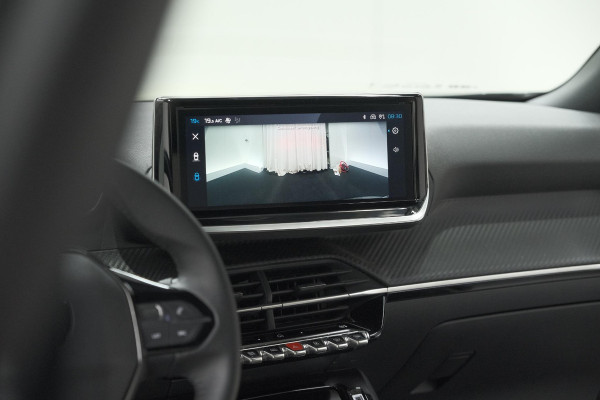 Peugeot e-2008 EV Allure 54 kWh | 3 Fase Laadfunctie | Camera | Navigatie | Apple Carplay