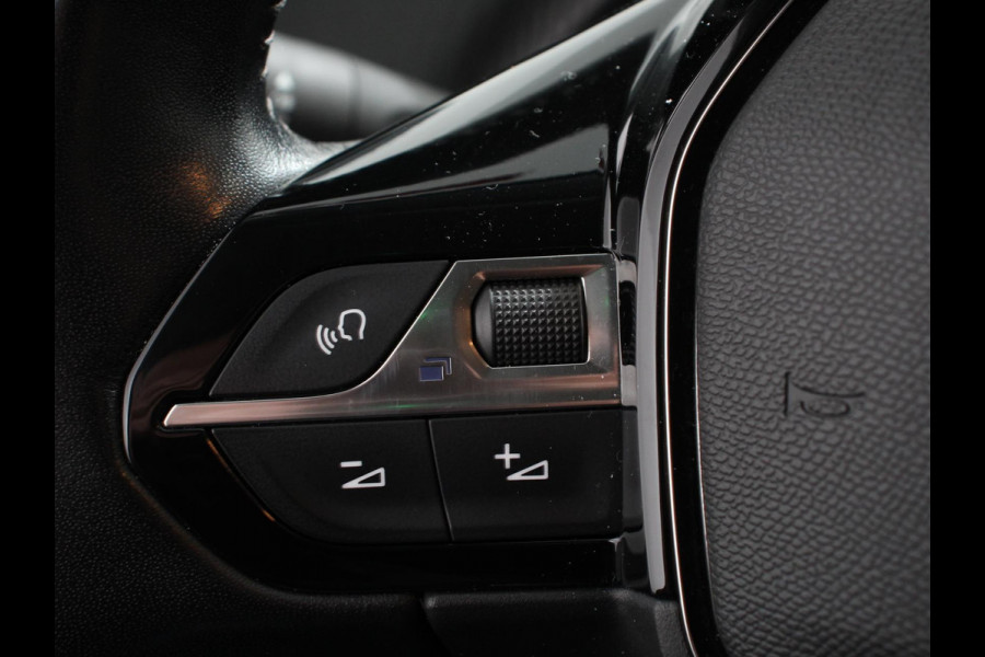 Peugeot 208 1.2 PureTech 100pk Active Pack Navigatie Apple Carplay/Android Auto Parkeersensoren achter Cruise Control Airco Lichtmetalen velgen