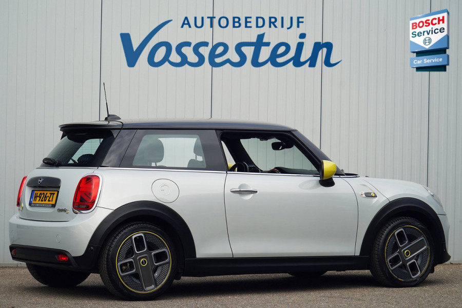 MINI Mini Electric Charged 33 kWh / Incl. BTW / Harman Kardon / Camera / Navi / Stoelverw. / Head-Up / Leder