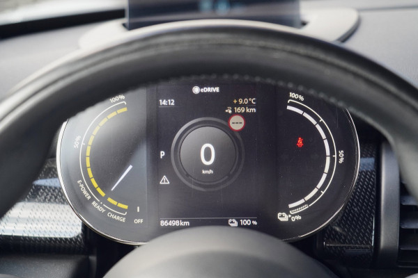 MINI Mini Electric Charged 33 kWh / Incl. BTW / Harman Kardon / Camera / Navi / Stoelverw. / Head-Up / Leder