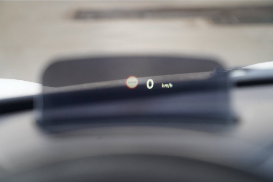 MINI Mini Electric Charged 33 kWh / Incl. BTW / Harman Kardon / Camera / Navi / Stoelverw. / Head-Up / Leder