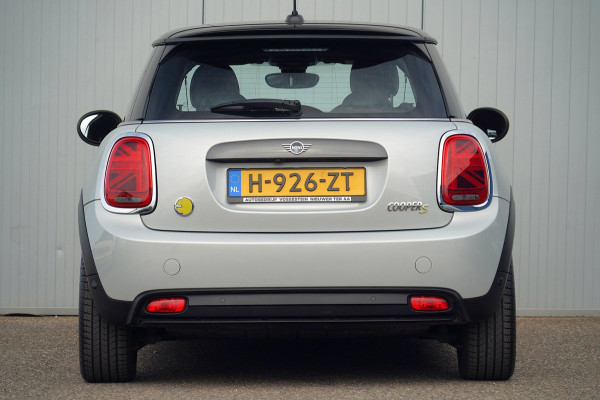 MINI Mini Electric Charged 33 kWh / Incl. BTW / Harman Kardon / Camera / Navi / Stoelverw. / Head-Up / Leder
