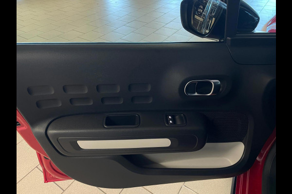 Citroën C3 1.2 S&S Feel Edition AIRCO CLIMA NAVI CRUISE APPLE CARPLAY TREKHAAK PDC PRIVACY GLAS NIEUWSTAAT