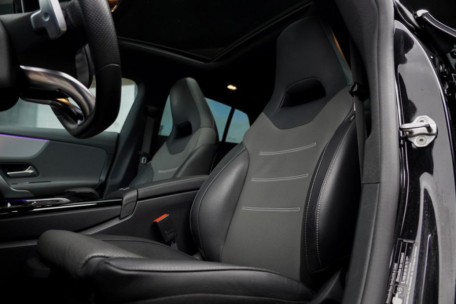 Mercedes-Benz CLA-Klasse 250e AMG Line / Pano / Sfeerverlichting / SOH 96,1 / Stoelverwarming+Ventilatie / Leder / HUD