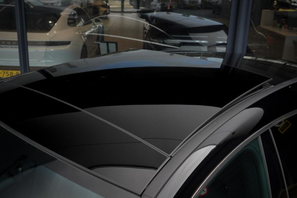 Mercedes-Benz CLA-Klasse 250e AMG Line / Pano / Sfeerverlichting / SOH 96,1 / Stoelverwarming+Ventilatie / Leder / HUD