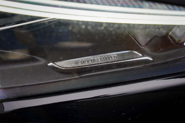 Mercedes-Benz CLA-Klasse 250e AMG Line / Pano / Sfeerverlichting / SOH 96,1 / Stoelverwarming+Ventilatie / Leder / HUD