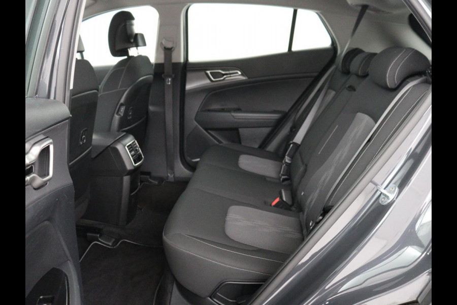 Kia Sportage 1.6 T-GDi Plug-in Hybrid AWD DynamicLine | Adaptive cruise | Camera | Carplay | Navigatie | Digital Cockpit | 19'' | Climate control | Full LED | Parkeerhulp | PHEV | Plug In