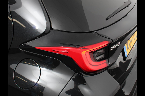 Toyota Yaris 1.5 Hybrid Dynamic Automaat | Climate control | Cruise control adaptive | LED | Achteruitrijcamera | Lane assist | Navigatie | Apple Carplay/ Android Auto |
