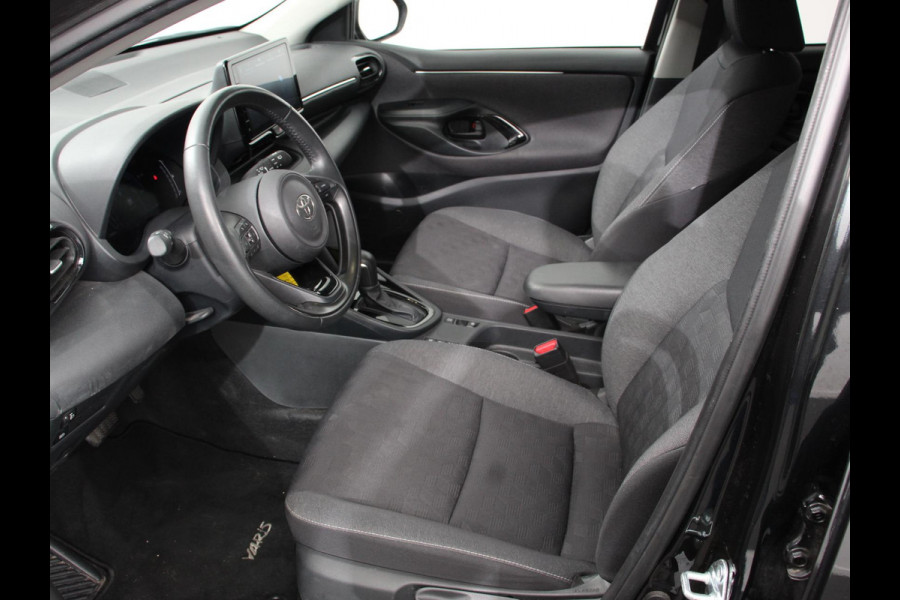 Toyota Yaris 1.5 Hybrid Dynamic Automaat | Climate control | Cruise control adaptive | LED | Achteruitrijcamera | Lane assist | Navigatie | Apple Carplay/ Android Auto |