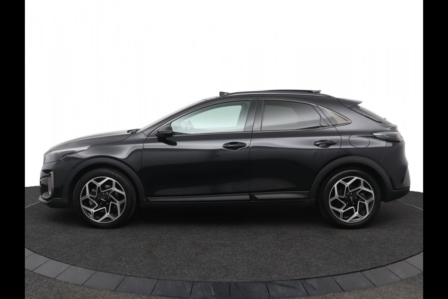 Kia Xceed 1.5 T-GDi GT-Line - Panorama dak - Stoel/Stuur verwarming - Navigatie - Climate Control - Achteruitrijcamera - Elektrische Achterklep - Fabrieksgarantie tot 03-2031