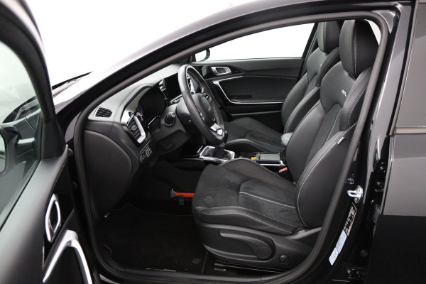 Kia Xceed 1.5 T-GDi GT-Line - Panorama dak - Stoel/Stuur verwarming - Navigatie - Climate Control - Achteruitrijcamera - Elektrische Achterklep - Fabrieksgarantie tot 03-2031