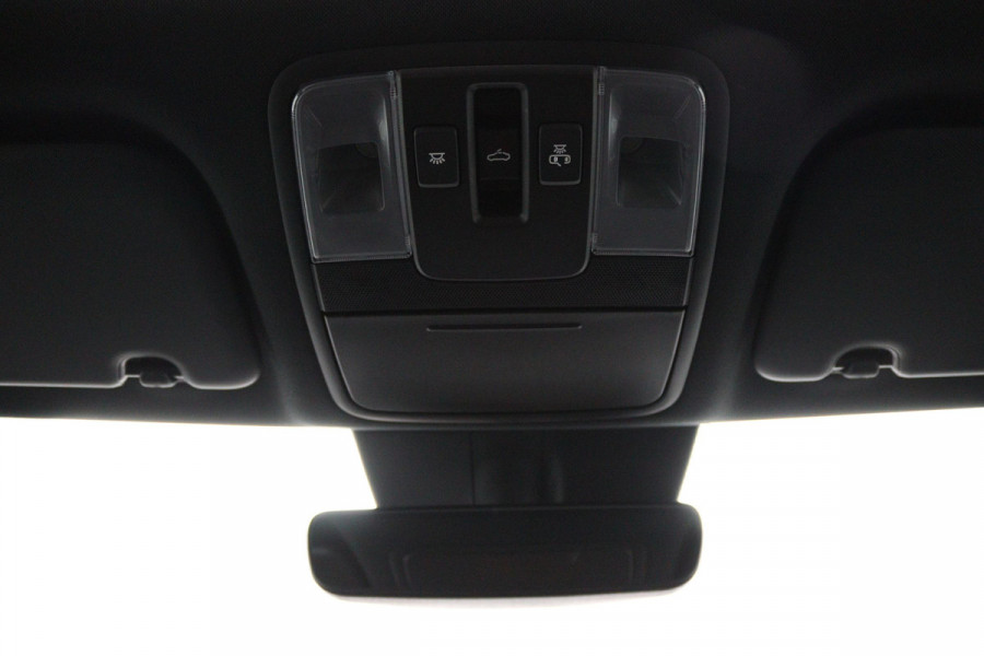 Kia Xceed 1.5 T-GDi GT-Line - Panorama dak - Stoel/Stuur verwarming - Navigatie - Climate Control - Achteruitrijcamera - Elektrische Achterklep - Fabrieksgarantie tot 03-2031