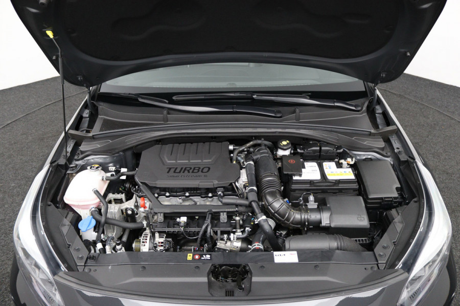 Kia Xceed 1.5 T-GDi GT-Line - Panorama dak - Stoel/Stuur verwarming - Navigatie - Climate Control - Achteruitrijcamera - Elektrische Achterklep - Fabrieksgarantie tot 03-2031