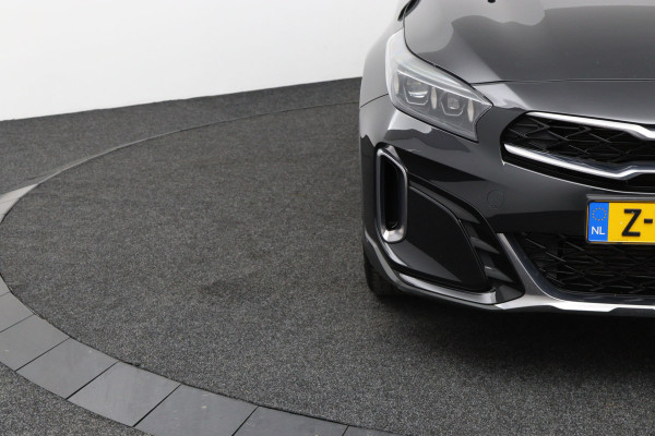 Kia Xceed 1.5 T-GDi GT-Line - Panorama dak - Stoel/Stuur verwarming - Navigatie - Climate Control - Achteruitrijcamera - Elektrische Achterklep - Fabrieksgarantie tot 03-2031