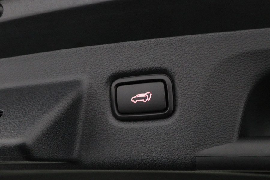 Kia Xceed 1.5 T-GDi GT-Line - Panorama dak - Stoel/Stuur verwarming - Navigatie - Climate Control - Achteruitrijcamera - Elektrische Achterklep - Fabrieksgarantie tot 03-2031