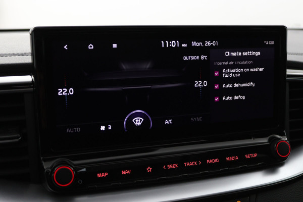 Kia Xceed 1.5 T-GDi GT-Line - Panorama dak - Stoel/Stuur verwarming - Navigatie - Climate Control - Achteruitrijcamera - Elektrische Achterklep - Fabrieksgarantie tot 03-2031