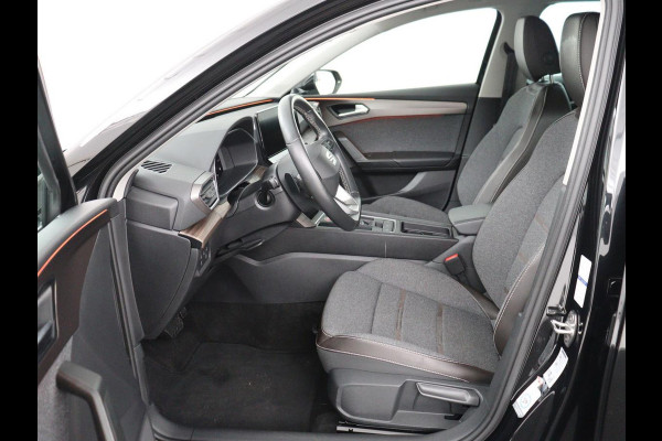 Seat Leon 1.4 TSI eHybrid PHEV Xcellence | SOH 100% | Stoel & stuurverwarming | Sfeerverlichting | Keyless | Navigatie | Park Assist | Cruise control | Digital Cockpit | Climate control | Plug In