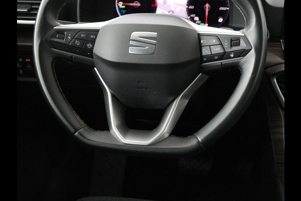 Seat Leon 1.4 TSI eHybrid PHEV Xcellence | SOH 100% | Stoel & stuurverwarming | Sfeerverlichting | Keyless | Navigatie | Park Assist | Cruise control | Digital Cockpit | Climate control | Plug In
