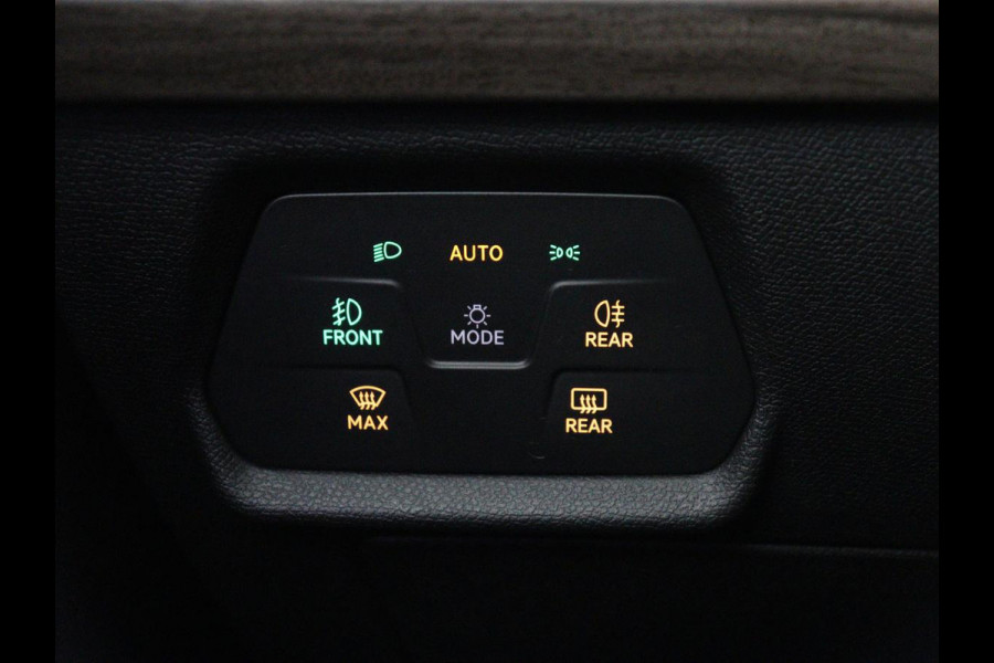 Seat Leon 1.4 TSI eHybrid PHEV Xcellence | SOH 100% | Stoel & stuurverwarming | Sfeerverlichting | Keyless | Navigatie | Park Assist | Cruise control | Digital Cockpit | Climate control | Plug In