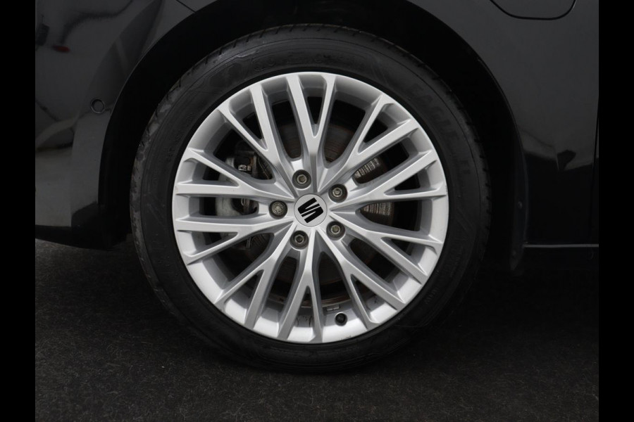 Seat Leon 1.4 TSI eHybrid PHEV Xcellence | SOH 100% | Stoel & stuurverwarming | Sfeerverlichting | Keyless | Navigatie | Park Assist | Cruise control | Digital Cockpit | Climate control | Plug In