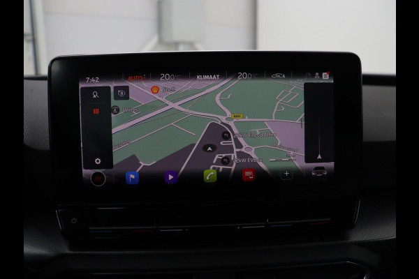 Seat Leon 1.5 eTSI Style Launch Edition | Trekhaak | Adaptive cruise | Camera | Carplay | Navigatie | DAB | Parkeerhulp | Digital Cockpit | Climate control | Bluetooth