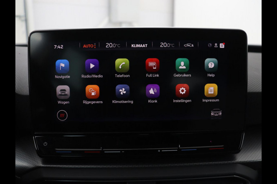 Seat Leon 1.5 eTSI Style Launch Edition | Trekhaak | Adaptive cruise | Camera | Carplay | Navigatie | DAB | Parkeerhulp | Digital Cockpit | Climate control | Bluetooth