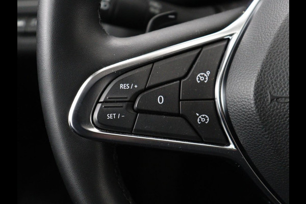 Renault Captur 1.3 TCe Intens | Panoramadak | 360 Camera | Trekhaak | Half leder | Carplay | Keyless | Climate control | Full LED | Getint glas | Cruise control | Parkeerhulp