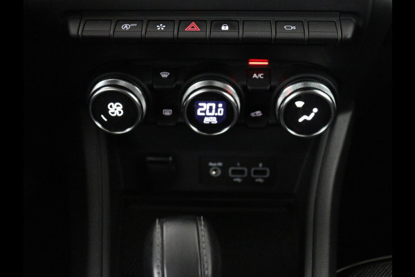 Renault Captur 1.3 TCe Intens | Panoramadak | 360 Camera | Trekhaak | Half leder | Carplay | Keyless | Climate control | Full LED | Getint glas | Cruise control | Parkeerhulp