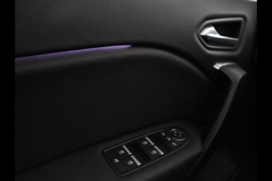 Renault Captur 1.3 TCe Intens | Panoramadak | 360 Camera | Trekhaak | Half leder | Carplay | Keyless | Climate control | Full LED | Getint glas | Cruise control | Parkeerhulp