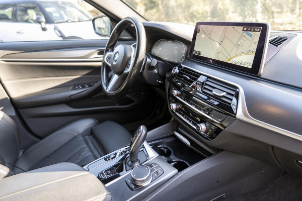 BMW 5 Serie 530e M-Sport | H&K | Leder | Carplay | Camera