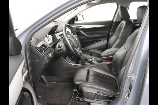 BMW X2 xDrive25e High Executive | SOH 85,7% | Head-Up | Leder | Sportstoelen | Stoelverwarming | Park Assist | Navigatie | Full LED | Climate control | Bluetooth | Cruise control | Individual Storm Bay Metallic