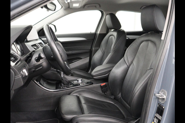 BMW X2 xDrive25e High Executive | SOH 85,7% | Head-Up | Leder | Sportstoelen | Stoelverwarming | Park Assist | Navigatie | Full LED | Climate control | Bluetooth | Cruise control | Individual Storm Bay Metallic